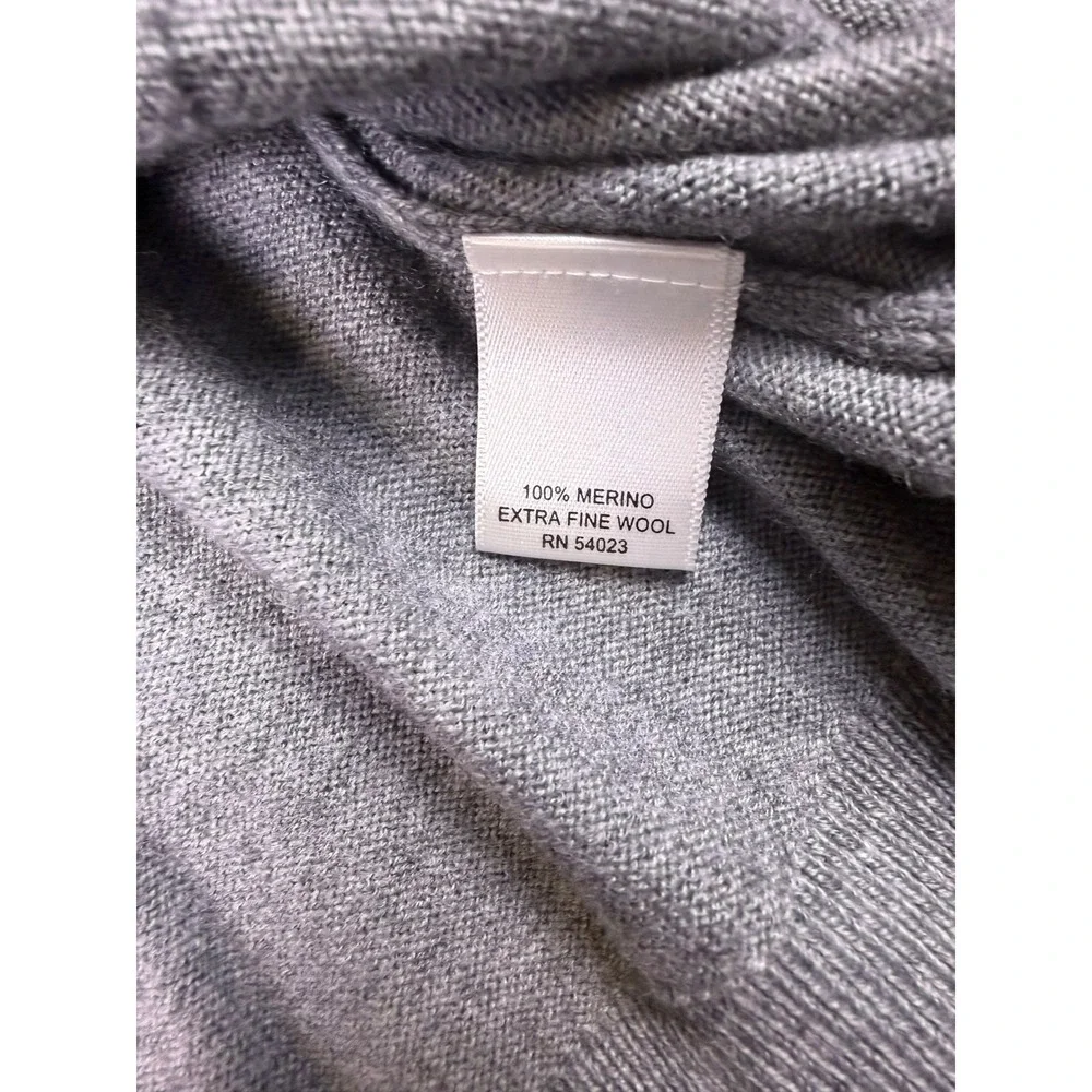 Banana Republic Mens Grey Argyle V-Neck Extra Fine Merino Wool Sweater‎ Large